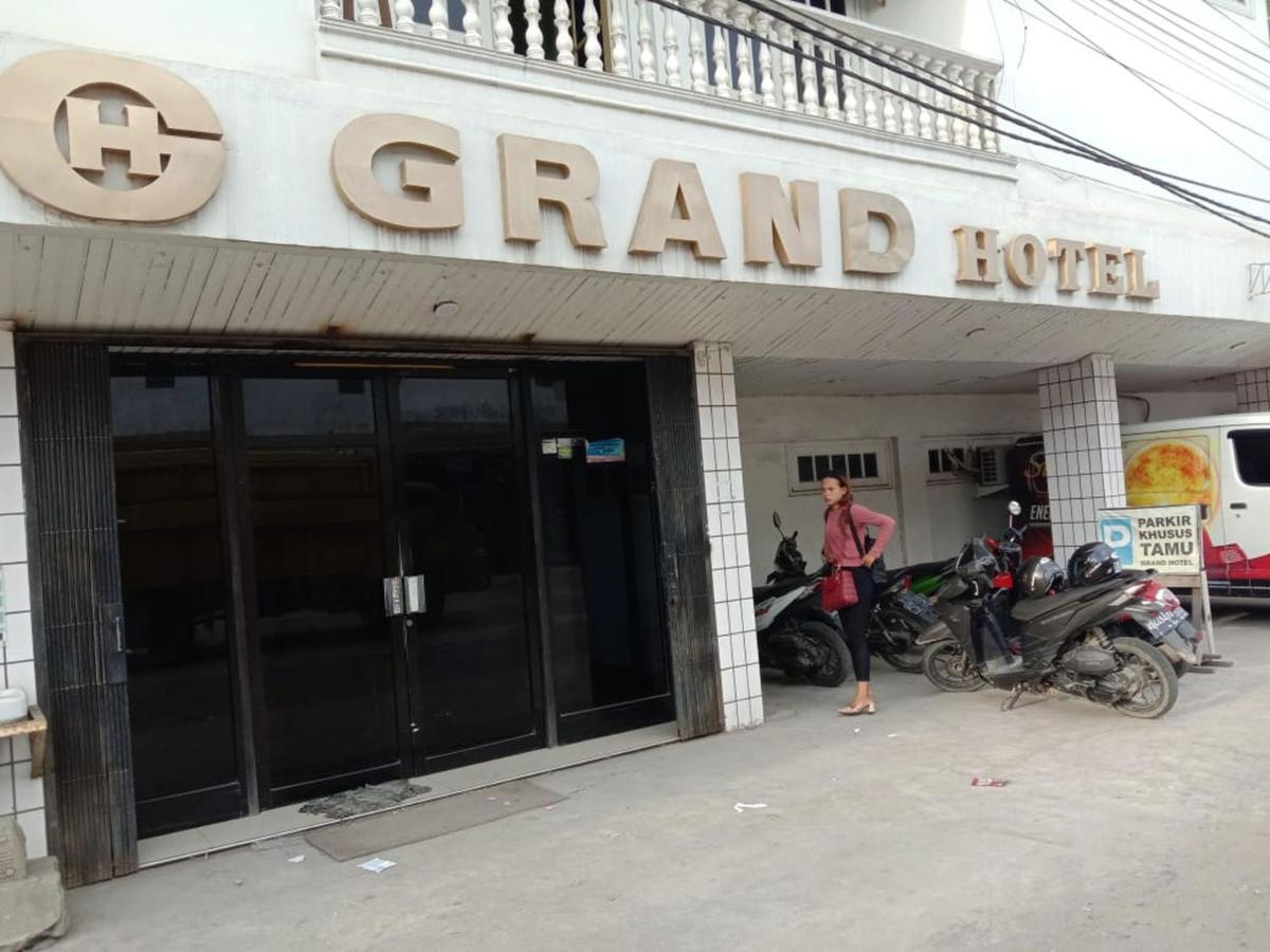 Grand Hotel Pemangkat Zewnętrze zdjęcie